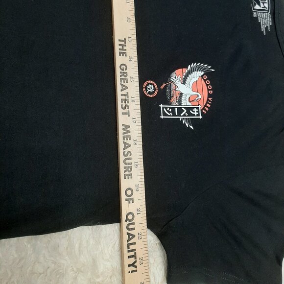 DK Man's Black w/ Japanese Crane Tattoo T-Shirt Size XL - Picture 4 of 6